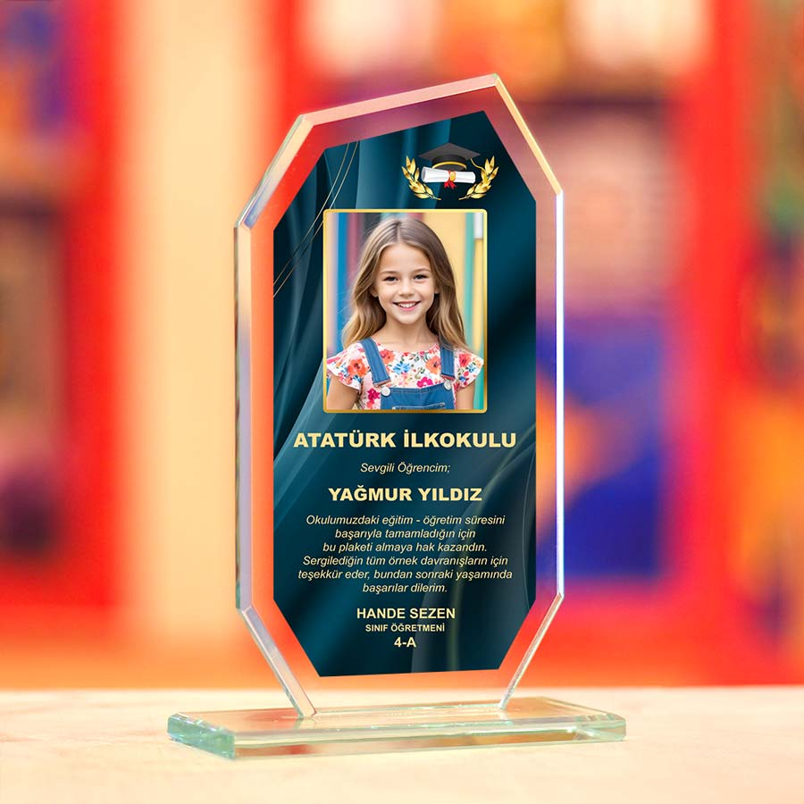 Kişiye Özel Mezuniyet Temalı Kristal Plaket