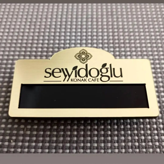 Altın Gold Personel Yaka İsimlik Kartı Cafe Restorant Güzellik Salonları