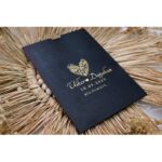 Siyah altın yaldızlı davetiye